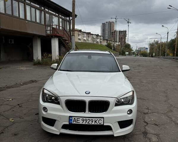 БМВ Х1 2014 в Днепре (Днепропетровске) на Automoto.ua Белый БМВ Х1, объемом двигателя 2 л и пробегом 131 тыс. км за 12500 $, фото 10 на Automoto.ua