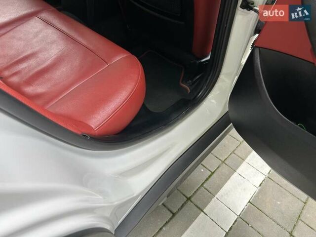 Білий БМВ Х1, об'ємом двигуна 2 л та пробігом 92 тис. км за 14500 $, фото 16 на Automoto.ua