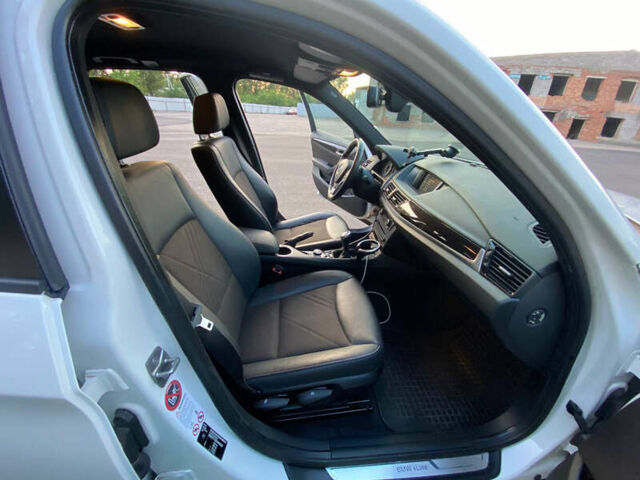 Белый БМВ Х1, объемом двигателя 2 л и пробегом 202 тыс. км за 14500 $, фото 23 на Automoto.ua