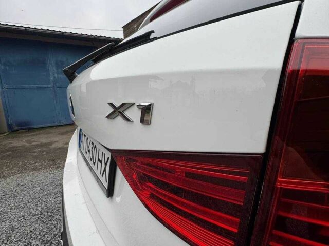Белый БМВ Х1, объемом двигателя 2 л и пробегом 288 тыс. км за 9999 $, фото 7 на Automoto.ua