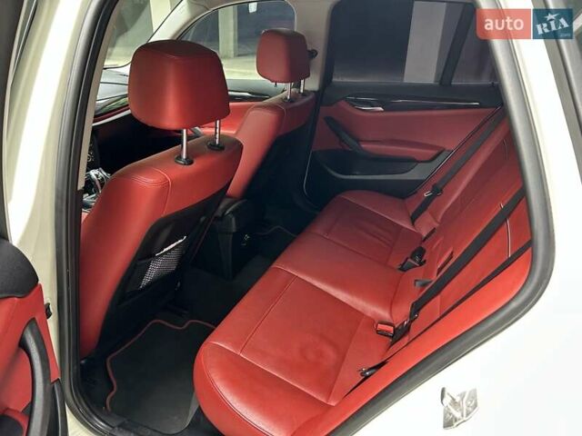 Білий БМВ Х1, об'ємом двигуна 2 л та пробігом 92 тис. км за 14500 $, фото 7 на Automoto.ua