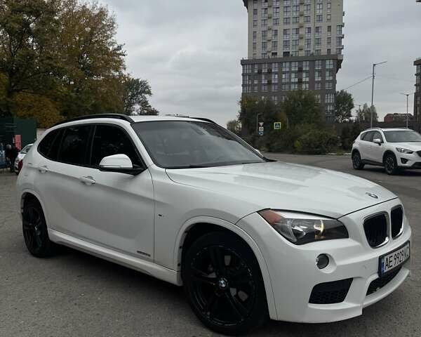 БМВ Х1 2014 в Днепре (Днепропетровске) на Automoto.ua Белый БМВ Х1, объемом двигателя 2 л и пробегом 131 тыс. км за 12500 $, фото 1 на Automoto.ua