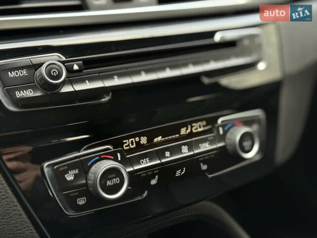 БМВ Х1 2015 в Ивано-Франковске на Automoto.ua Белый БМВ Х1, объемом двигателя 2 л и пробегом 214 тыс. км за 14550 $, фото 9 на Automoto.ua