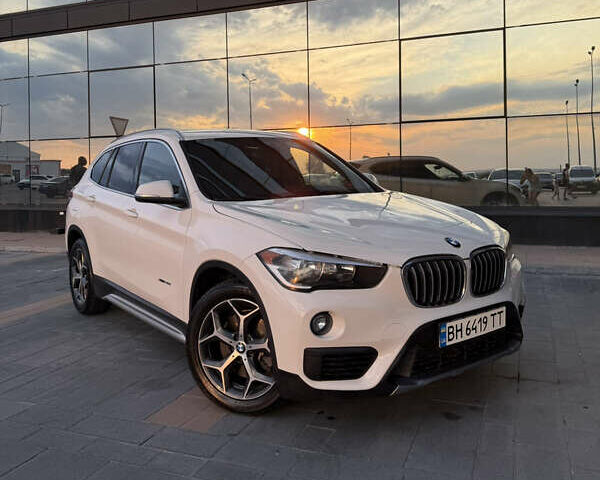 Белый БМВ Х1, объемом двигателя 2 л и пробегом 150 тыс. км за 16800 $, фото 1 на Automoto.ua