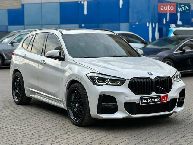 Білий БМВ Х1, об'ємом двигуна 2 л та пробігом 166 тис. км за 15990 $, фото 2 на Automoto.ua