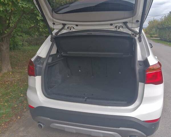 Белый БМВ Х1, объемом двигателя 2 л и пробегом 236 тыс. км за 17000 $, фото 11 на Automoto.ua