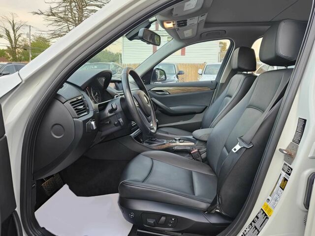 Белый БМВ Х1, объемом двигателя 2 л и пробегом 70 тыс. км за 3000 $, фото 9 на Automoto.ua