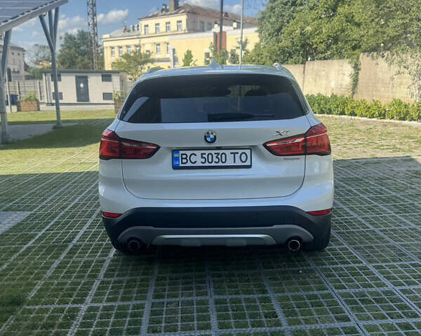 Білий БМВ Х1, об'ємом двигуна 2 л та пробігом 158 тис. км за 16999 $, фото 8 на Automoto.ua
