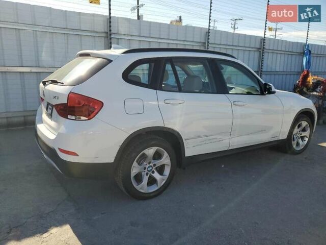 БМВ Х1 2015 в Киеве на Automoto.ua Белый БМВ Х1, объемом двигателя 2 л и пробегом 74 тыс. км за 999 $, фото 3 на Automoto.ua