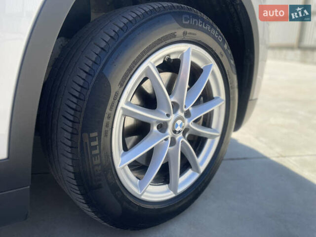 Белый БМВ Х1, объемом двигателя 2 л и пробегом 242 тыс. км за 16500 $, фото 19 на Automoto.ua