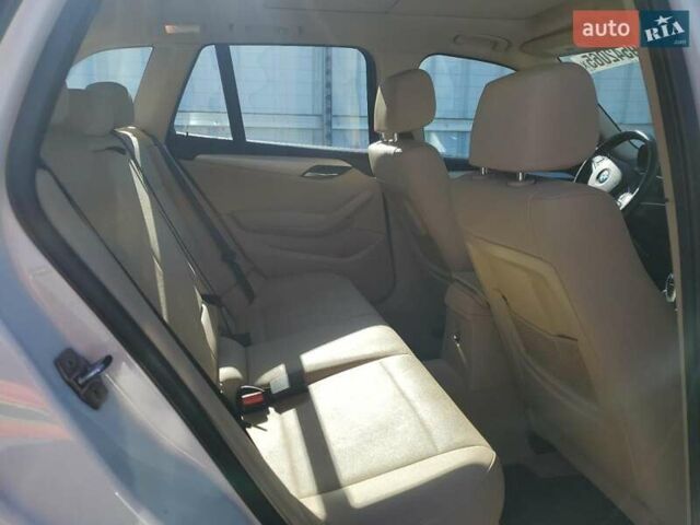 БМВ Х1 2015 в Киеве на Automoto.ua Белый БМВ Х1, объемом двигателя 2 л и пробегом 74 тыс. км за 999 $, фото 9 на Automoto.ua