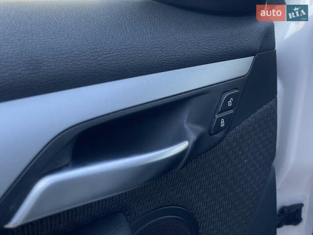 Белый БМВ Х1, объемом двигателя 2 л и пробегом 242 тыс. км за 16500 $, фото 17 на Automoto.ua