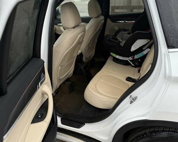 Белый БМВ Х1, объемом двигателя 2 л и пробегом 110 тыс. км за 19800 $, фото 10 на Automoto.ua