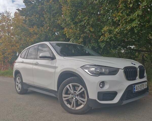 Белый БМВ Х1, объемом двигателя 2 л и пробегом 236 тыс. км за 17000 $, фото 2 на Automoto.ua