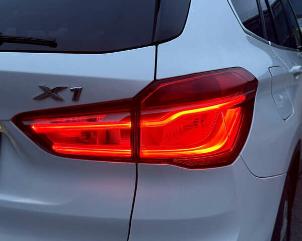 Білий БМВ Х1, об'ємом двигуна 2 л та пробігом 149 тис. км за 17500 $, фото 4 на Automoto.ua