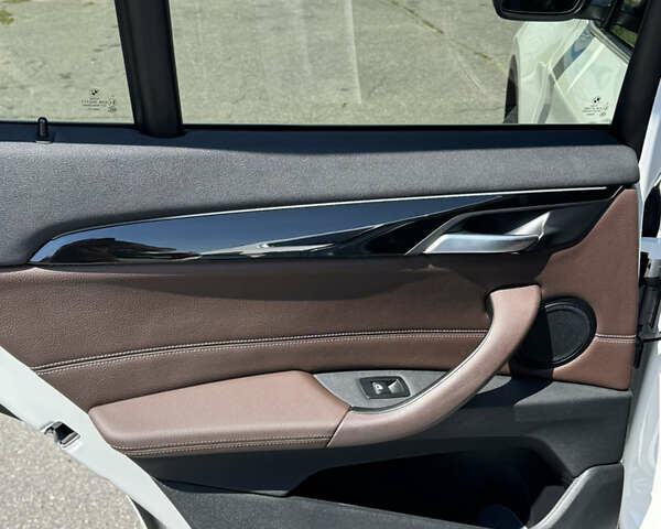 Белый БМВ Х1, объемом двигателя 2 л и пробегом 111 тыс. км за 19500 $, фото 11 на Automoto.ua