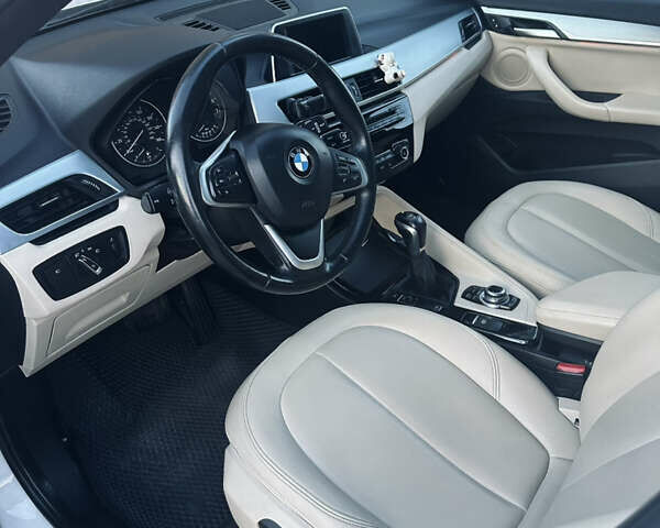 Білий БМВ Х1, об'ємом двигуна 2 л та пробігом 160 тис. км за 19500 $, фото 7 на Automoto.ua