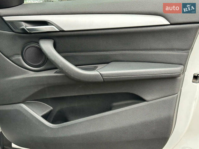 Белый БМВ Х1, объемом двигателя 2 л и пробегом 100 тыс. км за 20440 $, фото 19 на Automoto.ua