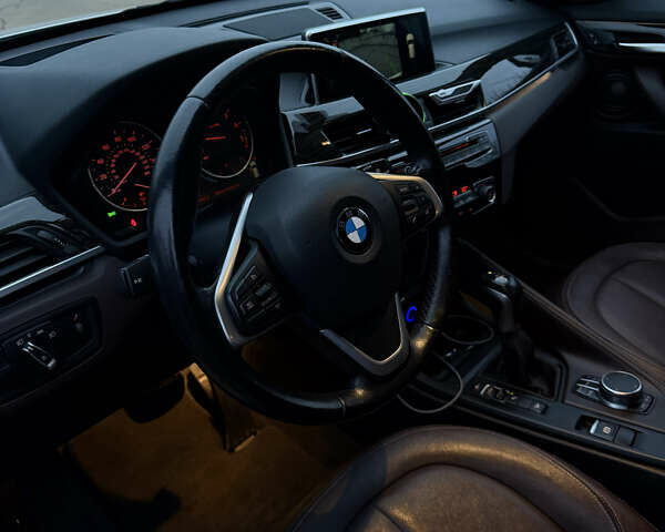 Білий БМВ Х1, об'ємом двигуна 2 л та пробігом 149 тис. км за 17500 $, фото 33 на Automoto.ua