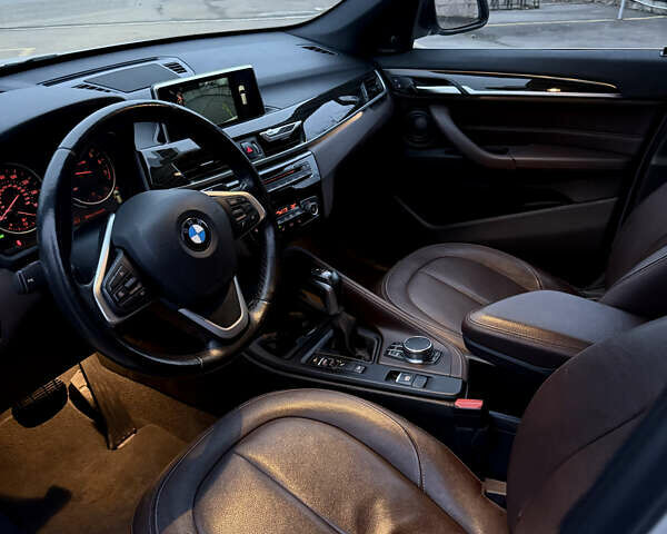 Білий БМВ Х1, об'ємом двигуна 2 л та пробігом 149 тис. км за 17500 $, фото 42 на Automoto.ua