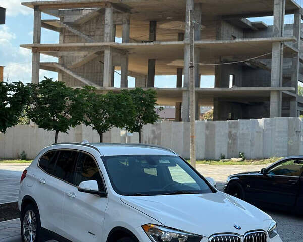 Білий БМВ Х1, об'ємом двигуна 2 л та пробігом 245 тис. км за 16600 $, фото 2 на Automoto.ua