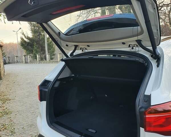 Белый БМВ Х1, объемом двигателя 2 л и пробегом 260 тыс. км за 15300 $, фото 9 на Automoto.ua