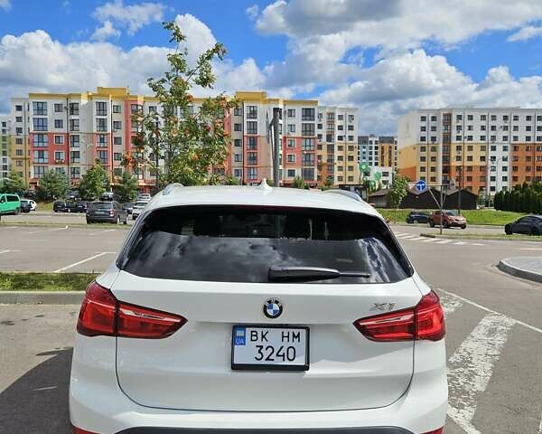 Белый БМВ Х1, объемом двигателя 2 л и пробегом 106 тыс. км за 22200 $, фото 2 на Automoto.ua