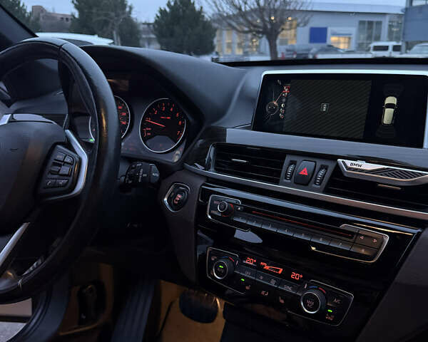 Білий БМВ Х1, об'ємом двигуна 2 л та пробігом 149 тис. км за 17500 $, фото 44 на Automoto.ua