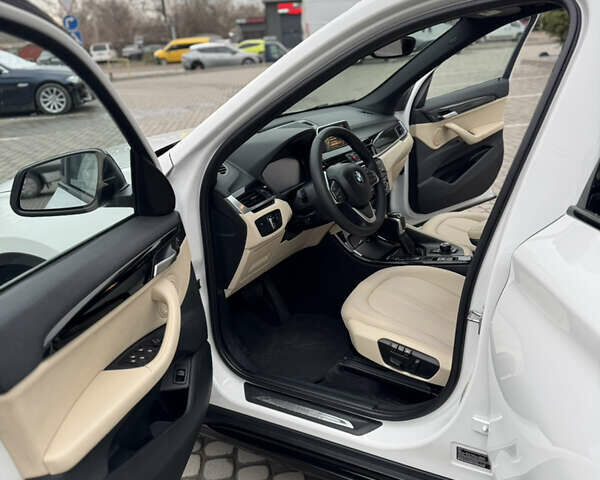 Белый БМВ Х1, объемом двигателя 2 л и пробегом 153 тыс. км за 17500 $, фото 22 на Automoto.ua