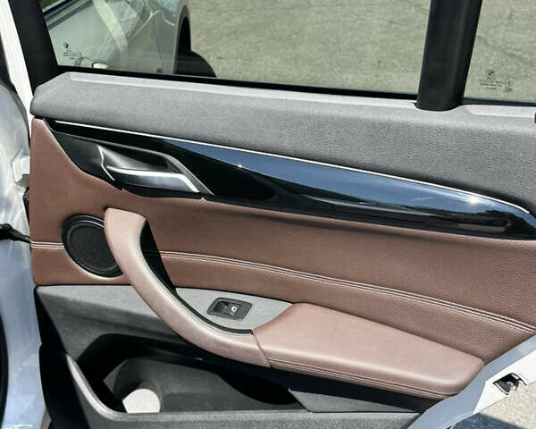 Белый БМВ Х1, объемом двигателя 2 л и пробегом 111 тыс. км за 19500 $, фото 13 на Automoto.ua