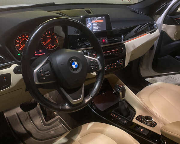 Белый БМВ Х1, объемом двигателя 2 л и пробегом 140 тыс. км за 18500 $, фото 8 на Automoto.ua