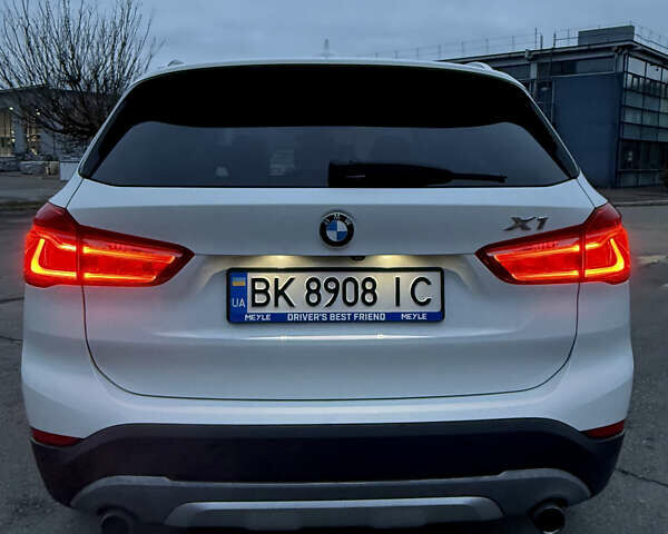 Білий БМВ Х1, об'ємом двигуна 2 л та пробігом 149 тис. км за 17500 $, фото 25 на Automoto.ua