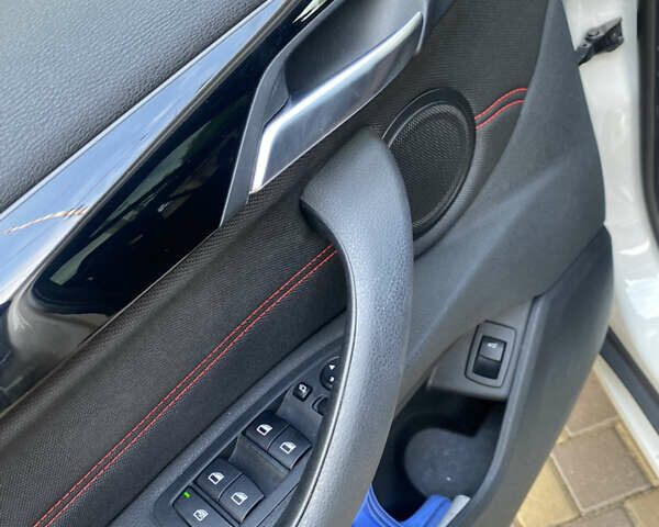 Білий БМВ Х1, об'ємом двигуна 2 л та пробігом 38 тис. км за 27400 $, фото 15 на Automoto.ua