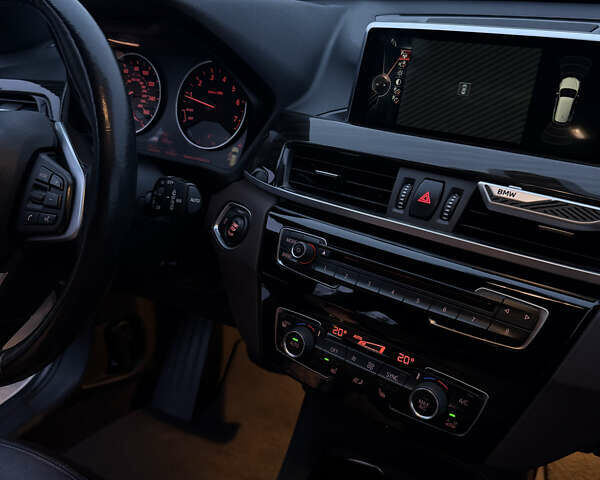 Білий БМВ Х1, об'ємом двигуна 2 л та пробігом 149 тис. км за 17500 $, фото 32 на Automoto.ua