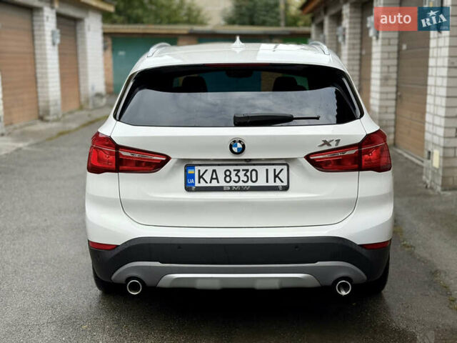 Білий БМВ Х1, об'ємом двигуна 2 л та пробігом 167 тис. км за 15400 $, фото 4 на Automoto.ua