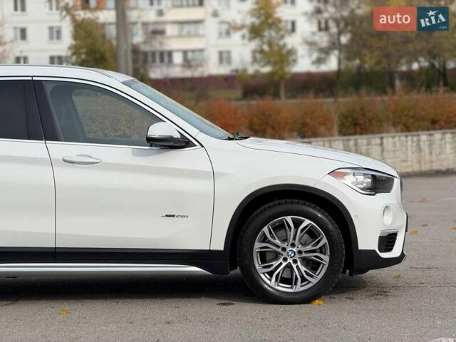 Белый БМВ Х1, объемом двигателя 2 л и пробегом 252 тыс. км за 17900 $, фото 5 на Automoto.ua