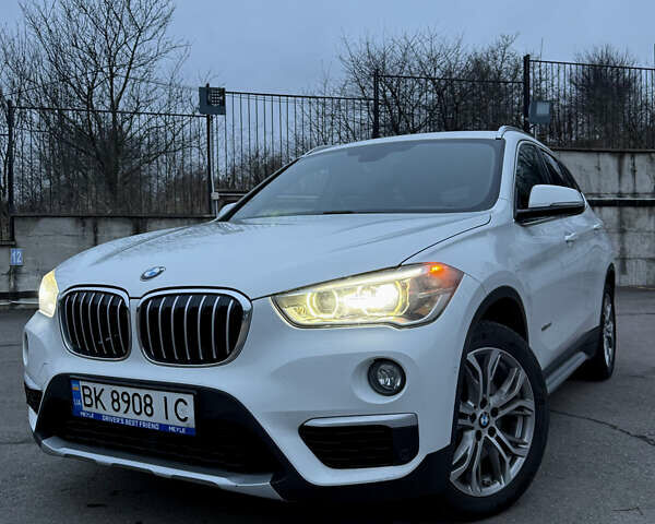 Білий БМВ Х1, об'ємом двигуна 2 л та пробігом 149 тис. км за 17500 $, фото 2 на Automoto.ua