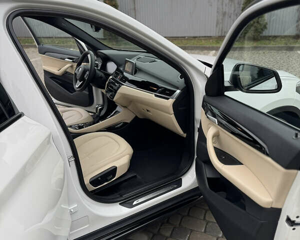 Белый БМВ Х1, объемом двигателя 2 л и пробегом 153 тыс. км за 17500 $, фото 19 на Automoto.ua