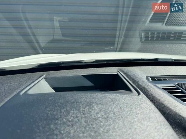 Білий БМВ Х1, об'ємом двигуна 2 л та пробігом 147 тис. км за 18700 $, фото 7 на Automoto.ua