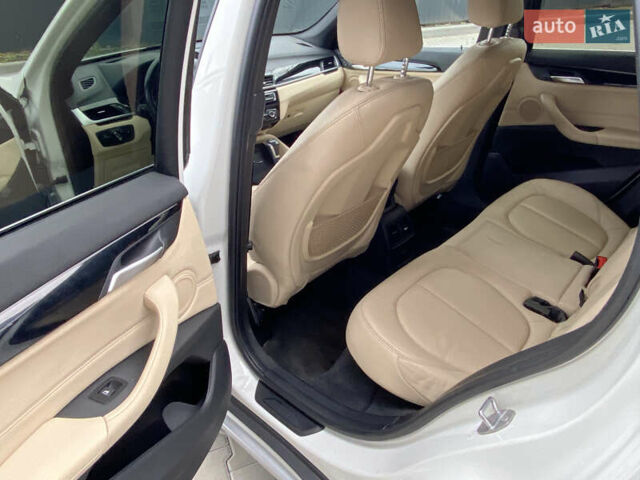 Білий БМВ Х1, об'ємом двигуна 2 л та пробігом 93 тис. км за 19500 $, фото 3 на Automoto.ua
