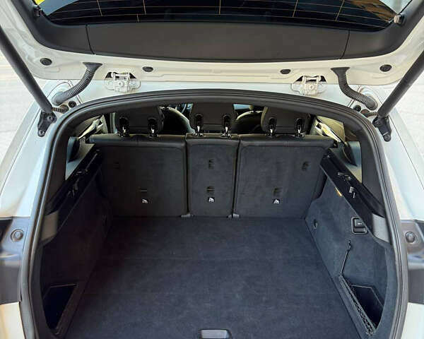 Білий БМВ Х1, об'ємом двигуна 2 л та пробігом 245 тис. км за 16600 $, фото 3 на Automoto.ua