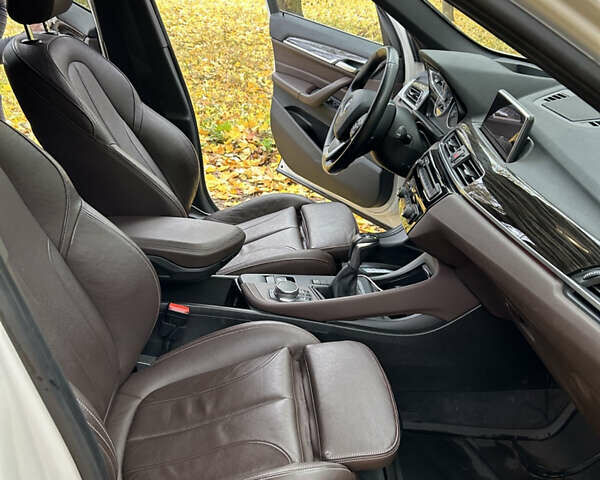 Білий БМВ Х1, об'ємом двигуна 1.95 л та пробігом 75 тис. км за 21500 $, фото 4 на Automoto.ua