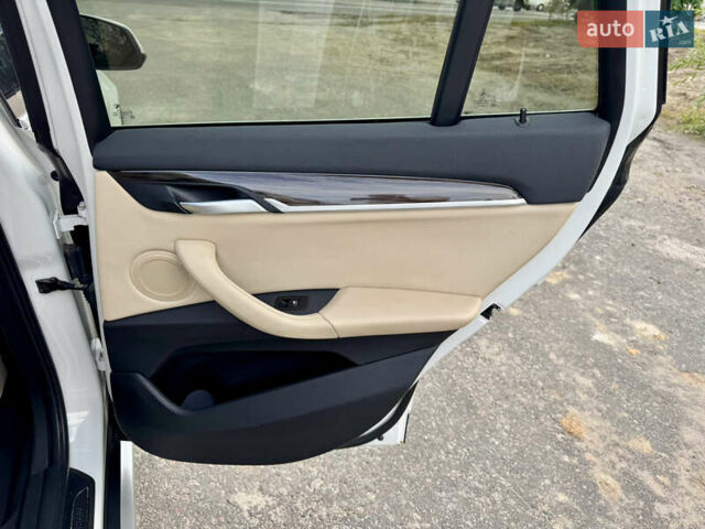Белый БМВ Х1, объемом двигателя 2 л и пробегом 88 тыс. км за 22400 $, фото 29 на Automoto.ua
