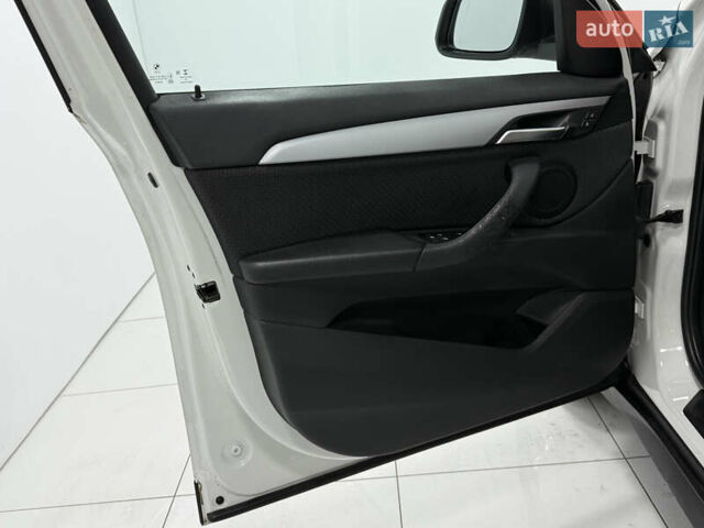 Білий БМВ Х1, об'ємом двигуна 1.5 л та пробігом 164 тис. км за 15900 $, фото 27 на Automoto.ua