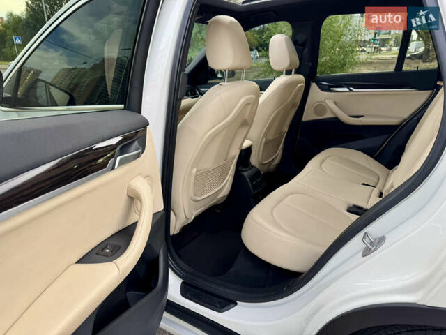 Белый БМВ Х1, объемом двигателя 2 л и пробегом 88 тыс. км за 22400 $, фото 25 на Automoto.ua
