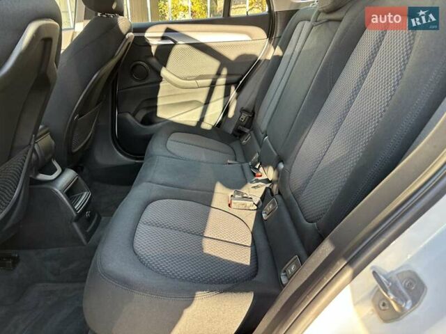 Білий БМВ Х1, об'ємом двигуна 2 л та пробігом 84 тис. км за 22900 $, фото 28 на Automoto.ua