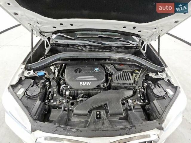 Белый БМВ Х1, объемом двигателя 2 л и пробегом 149 тыс. км за 3500 $, фото 10 на Automoto.ua