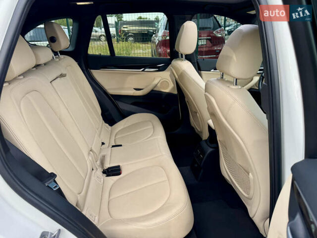 Белый БМВ Х1, объемом двигателя 2 л и пробегом 88 тыс. км за 22400 $, фото 32 на Automoto.ua