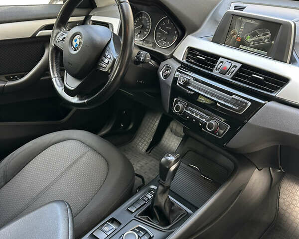 Белый БМВ Х1, объемом двигателя 1.5 л и пробегом 110 тыс. км за 21000 $, фото 32 на Automoto.ua