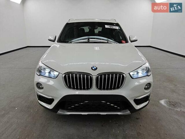 Белый БМВ Х1, объемом двигателя 2 л и пробегом 149 тыс. км за 3500 $, фото 4 на Automoto.ua